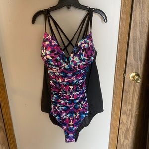 Torrid one piece swimsuit (size 4x)